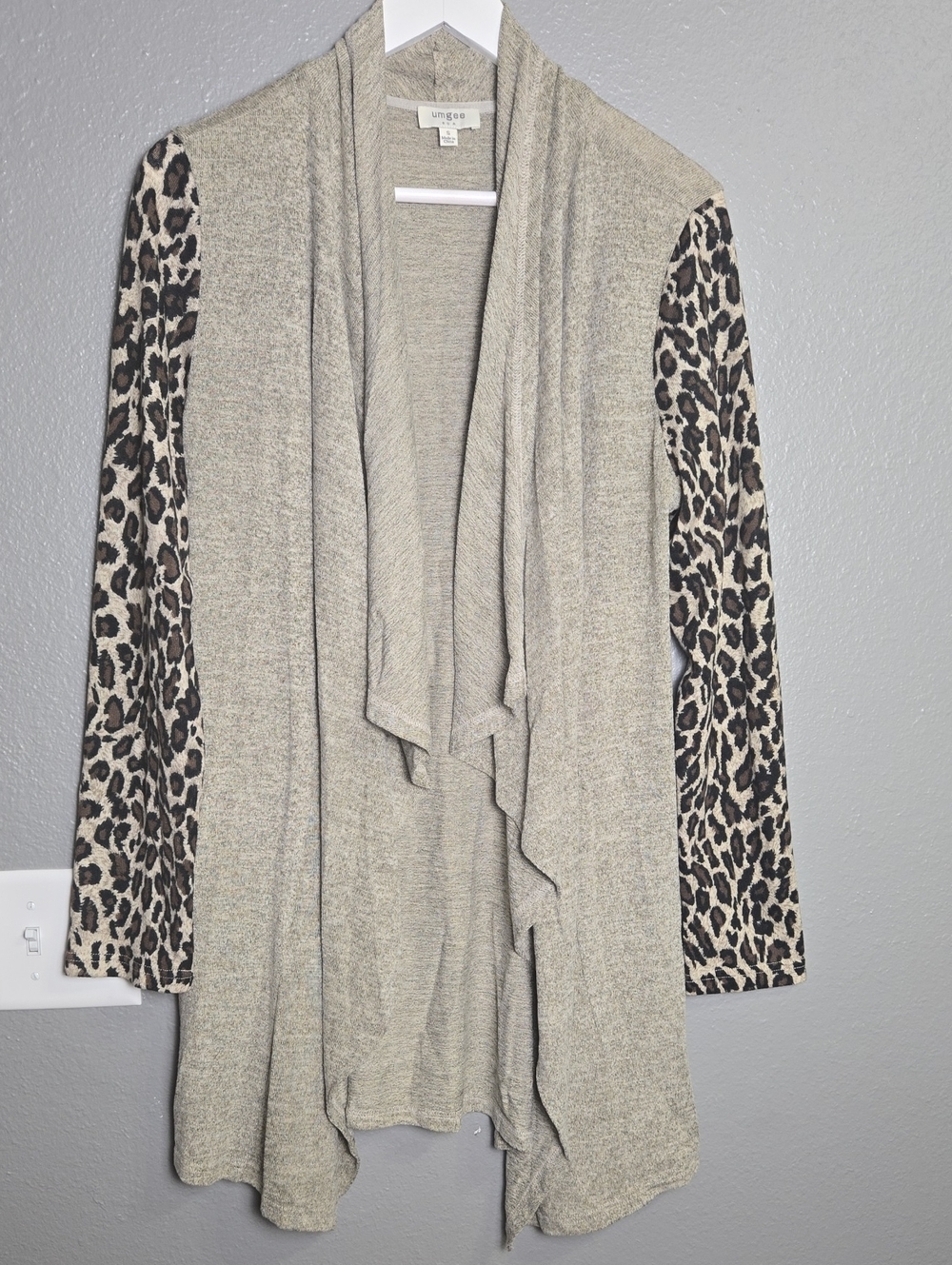 Umgee Cheetah Print Long Cardigan Size Small